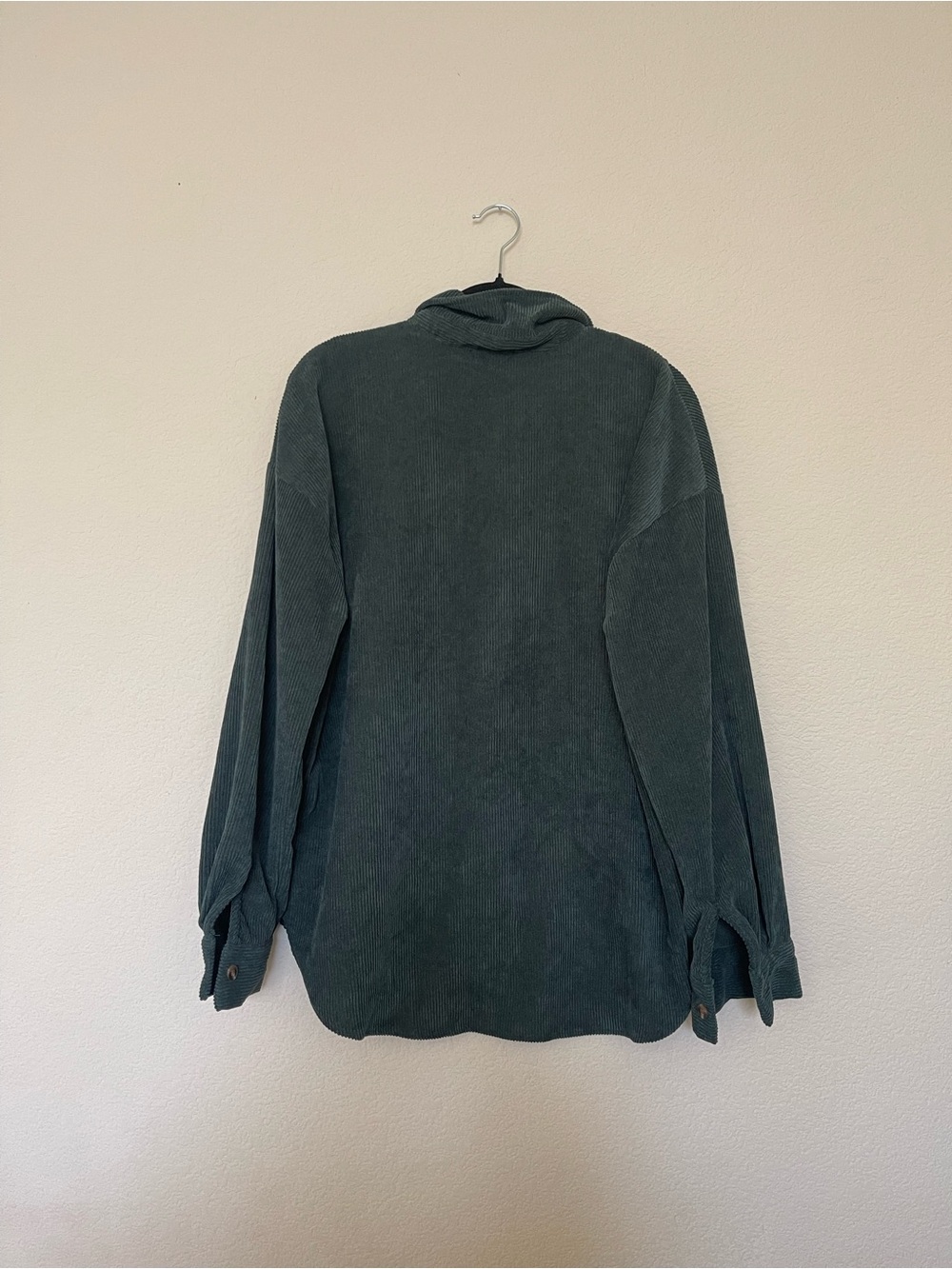 Blu Pepper Hunter Green Oversized Corduroy Button-Down Shacket - Picture 4 of 5